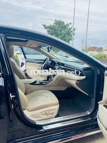 Toyota Camry 2.5Q 2020 Đen 51,670 km
