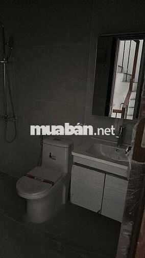 Cho thuê nhà mới ngõ 1333 Giải Phóng - 30m2 - 5tầng