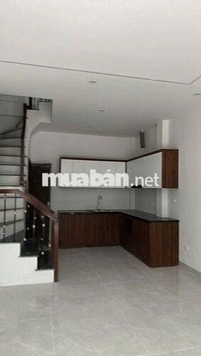 Cho thuê nhà mới ngõ 1333 Giải Phóng - 30m2 - 5tầng