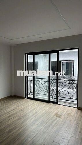 Cho thuê nhà mới ngõ 1333 Giải Phóng - 30m2 - 5tầng