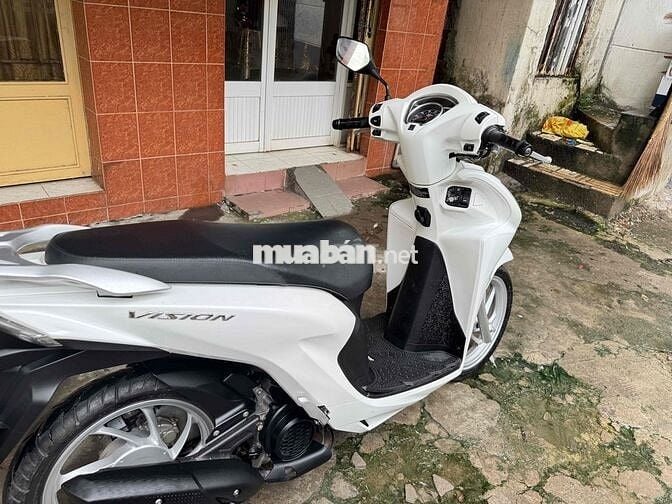 Honda Vision 2021 Trắng 12650 km