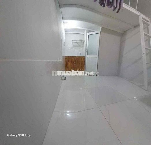 Phòng có gác 18m2 hẻm Quang Trung- Sẵn máy lạnh- nuôi pet-2tr5