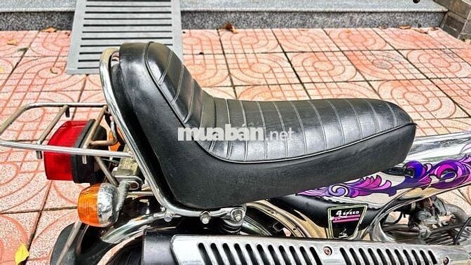 Honda Dax ST50 Bạc 4 cấp số