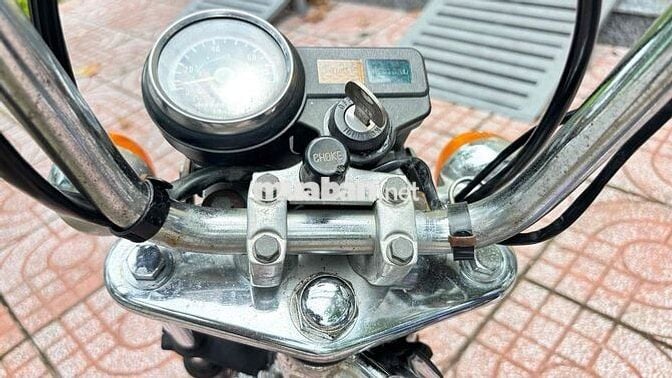 Honda Dax ST50 Bạc 4 cấp số