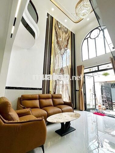 Nhà thiết kế nội thất cao cấp vào ở ngay