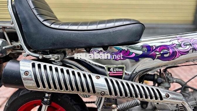 Honda Dax ST50 Bạc 4 cấp số
