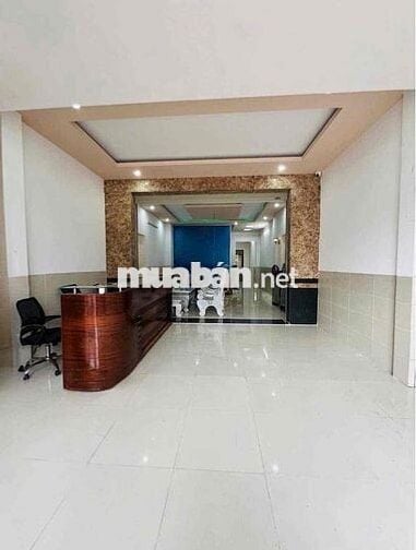 Nhà 2 lầu full nội thất KDC 586