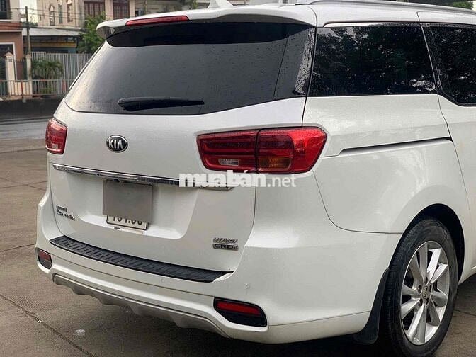 KIA Sedona Signature 2020 Trắng 7 chỗ Dầu Tự động