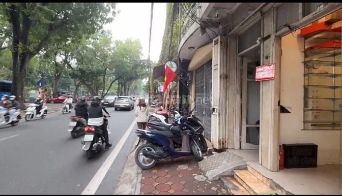 Cho thuê cửa hàng mặt phố Hoàng Hoa Thám, gần Ngọc Hà, Ba Đình