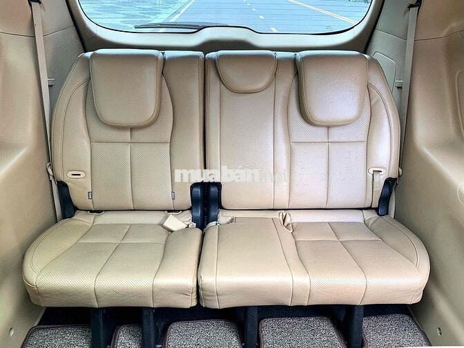 KIA Sedona 2018 full dầu Đen 7 chỗ