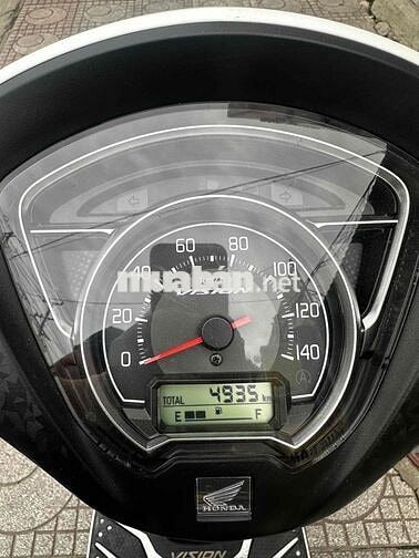 Honda Vision 2025 Trắng 4000 km