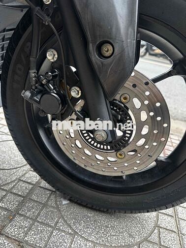 Yamaha NVX 125 Đen, Bạc Zin
