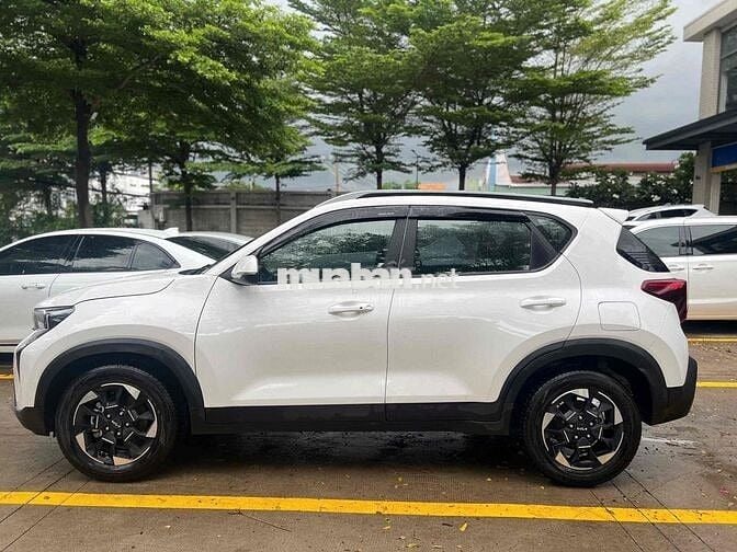 KIA SONET LUXURY 2025 Trắng 9.800 km