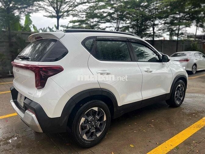 KIA SONET LUXURY 2025 Trắng 9.800 km