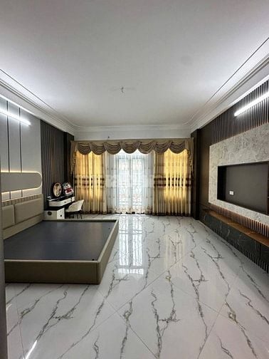 Bán nhà phố Lê Thanh Nghị, Hai Bà Trưng 93m, 4 tầng, mt 7.1m. Giá: 30