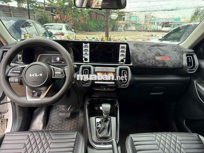 KIA SONET LUXURY 2025 Trắng 9.800 km