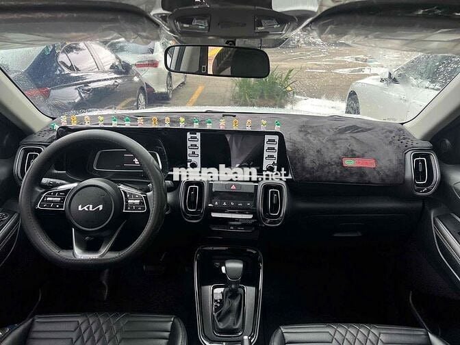 KIA SONET LUXURY 2025 Trắng 9.800 km