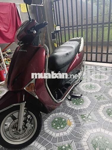 Honda Lead 2012 màu Đỏ
