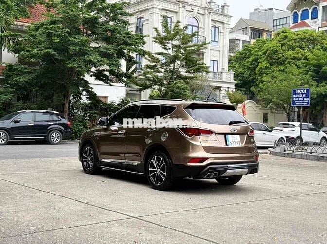 Hyundai SantaFe 2017 full cao cấp Nâu Tự động