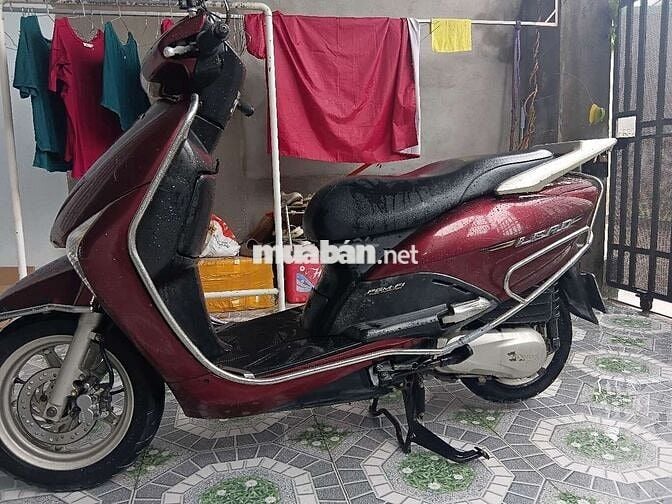 Honda Lead 2012 màu Đỏ