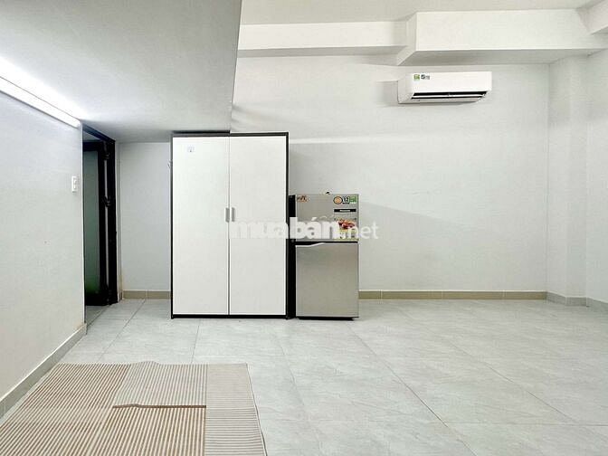 PHÒNG MỚI RỘNG THOÁNG, GẦN CÔNG THƯƠNG, FULL NỘI THẤT