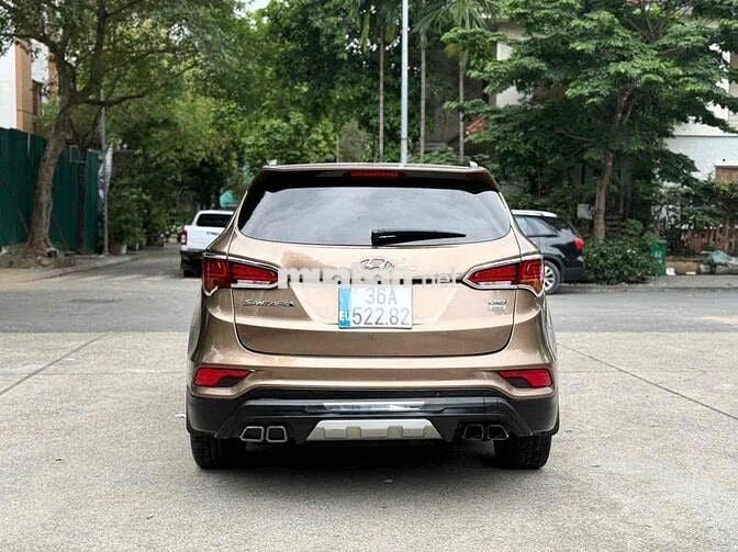 Hyundai SantaFe 2017 full cao cấp Nâu Tự động
