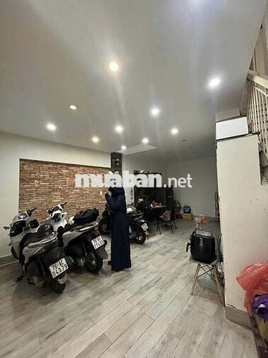 Nhà nguyên căn đẹp Siêu Phẩm 4 phòng ngủ giá tốt