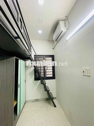 cần cho thuê phòng full nộit thất cao cấp