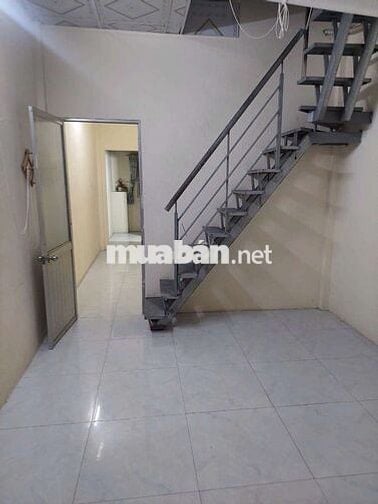 Cho thuê nhà Mặt tiền hẽm đường Dương Bá Trạc DT.3m5×13m } 2Lầu 3Phòng