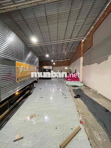 CHO THUÊ KHO 450m2 - NỀN GẠCH MEN - TRẦN CAO THOÁNG - ĐƯỜNG XE CONT