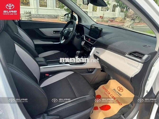 Toyota Veloz Cross Top 2022 Trắng siêu lướt