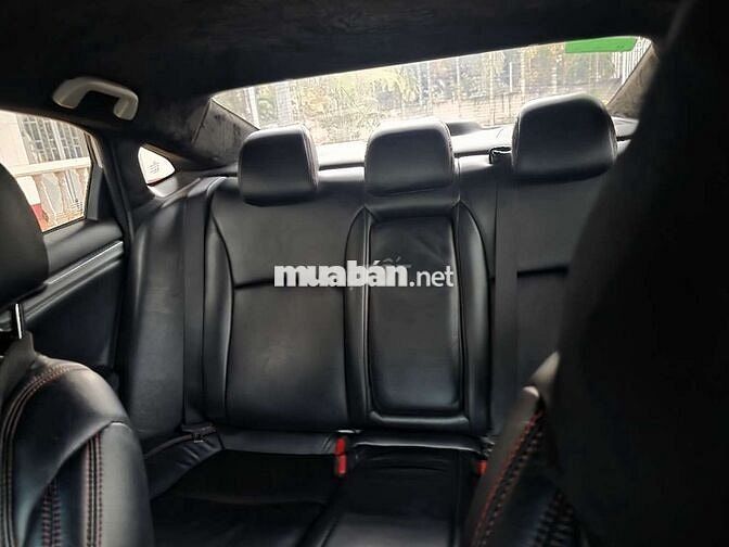 Honda Civic 2019 Trắng Thái Lan 5 chỗ
