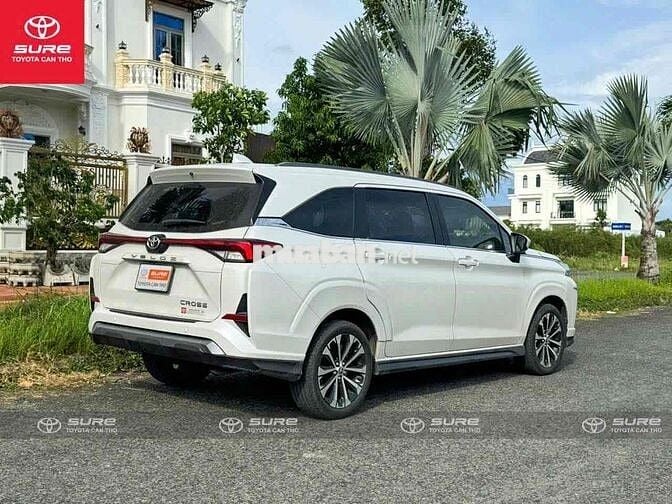 Toyota Veloz Cross Top 2022 Trắng siêu lướt