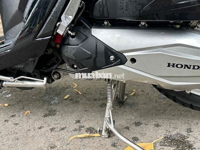 Honda vario Trắng đen