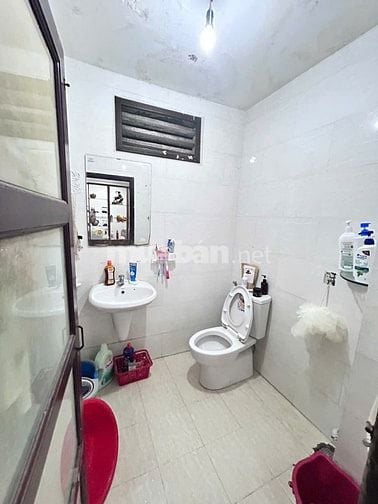 CHUNG CƯ NGUYỄN THỊ TẦN P2 Q8 64,7M2 SHR CẠNH CHỢ RẠCH ÔNG THANG MÁY