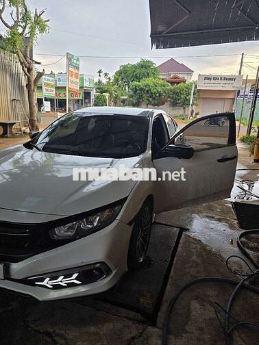 Honda Civic 2019 Trắng Thái Lan 5 chỗ