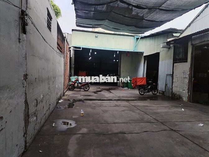 Cần cho thuê kho 1000 m2 trong khuôn viên 1200 m2