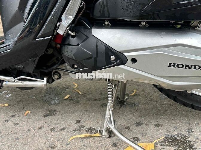 Honda vario Trắng đen