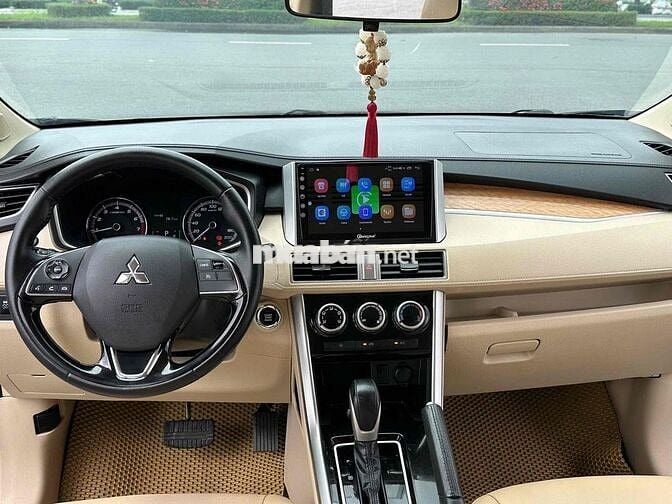 Mitsubishi Xpander 1.5 Pre 2019 tự động bao chếch