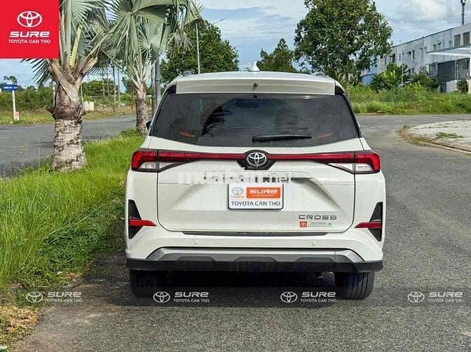 Toyota Veloz Cross Top 2022 Trắng siêu lướt