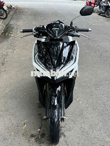 Honda vario Trắng đen