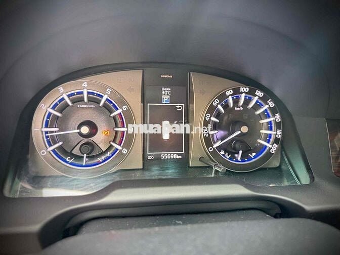 Toyota Innova 2.0V 2018  7 chỗ 55.000 km