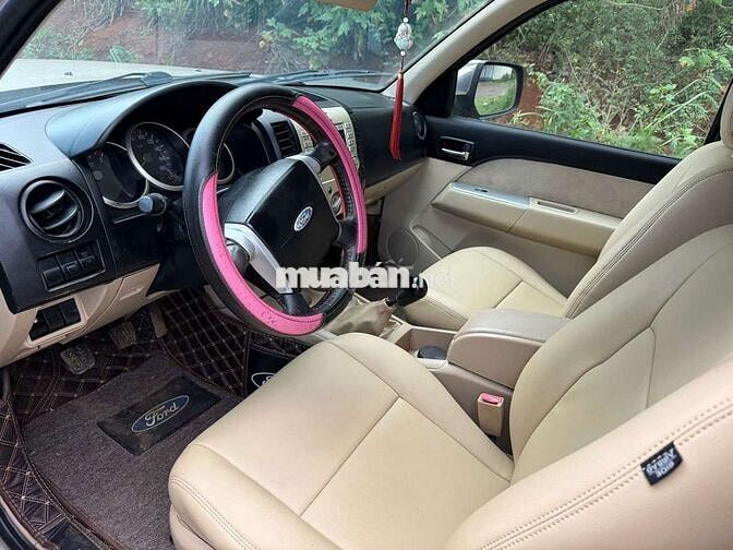 Ford Everest 2007 8 chỗ, Số sàn máy dầu rất ngon