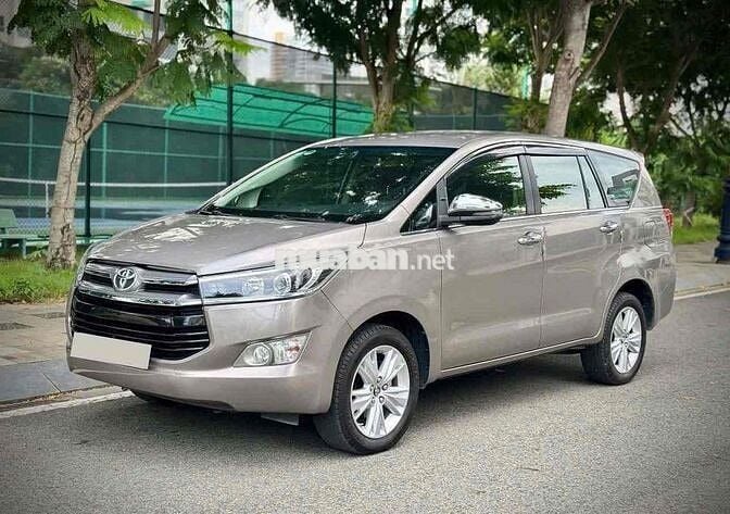 Toyota Innova 2.0V 2018  7 chỗ 55.000 km
