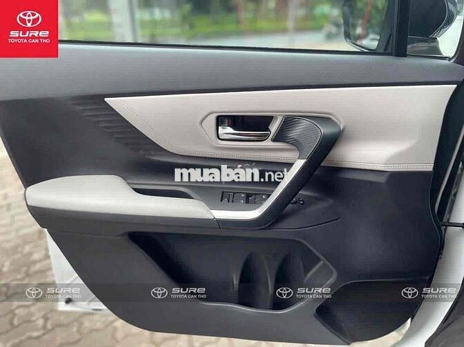 Toyota Veloz Cross Top 2025 siêu lướt