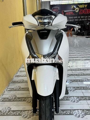SH 125 đời 2019 trắng đen siêu đẹp 43E1-549.23