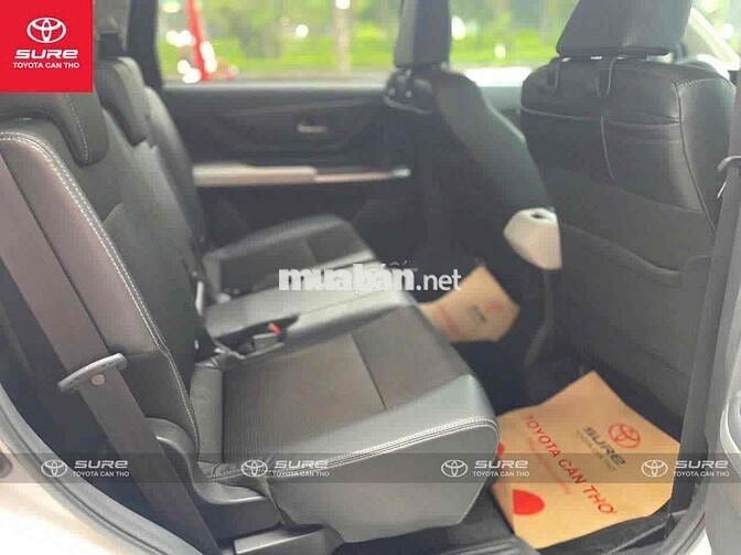 Toyota Veloz Cross Top 2025 siêu lướt