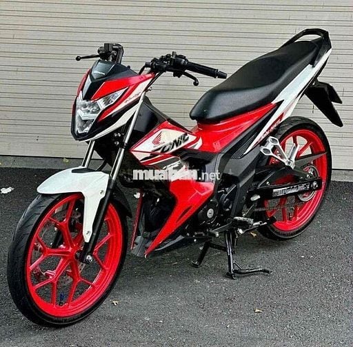 Honda Sonic 150 Nhập khẩu Đỏ, trắng, đen