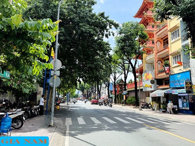 BÁN NHÀ MẶT TIỀN KINH DOANH : 274 KHÁNH HỘI - P. 5 - Q. 4 - TPHCM
