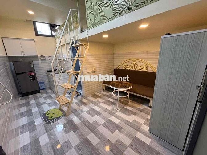 STUDIO MỚI XÂY FULL NỘI THẤT SIÊU XỊN - cửa sổ trời